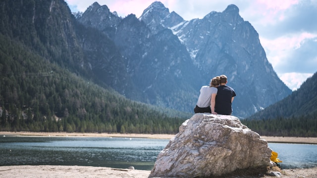 High Society Love: Establishing Meaningful Relationships with the Elite